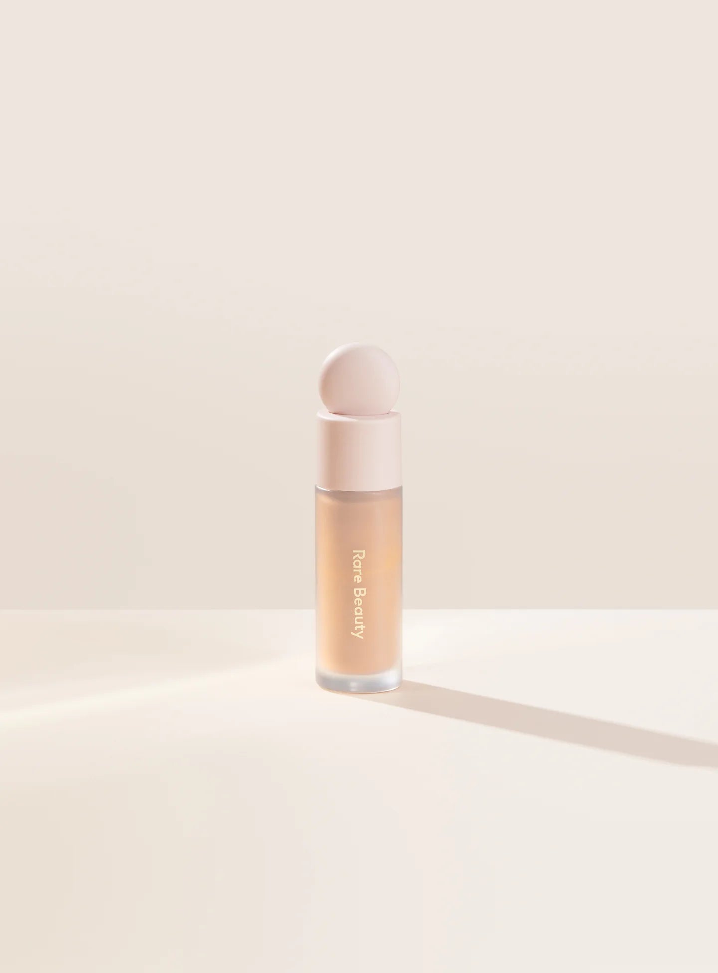 Rare Beauty- Liquid Touch Brightening Concealer